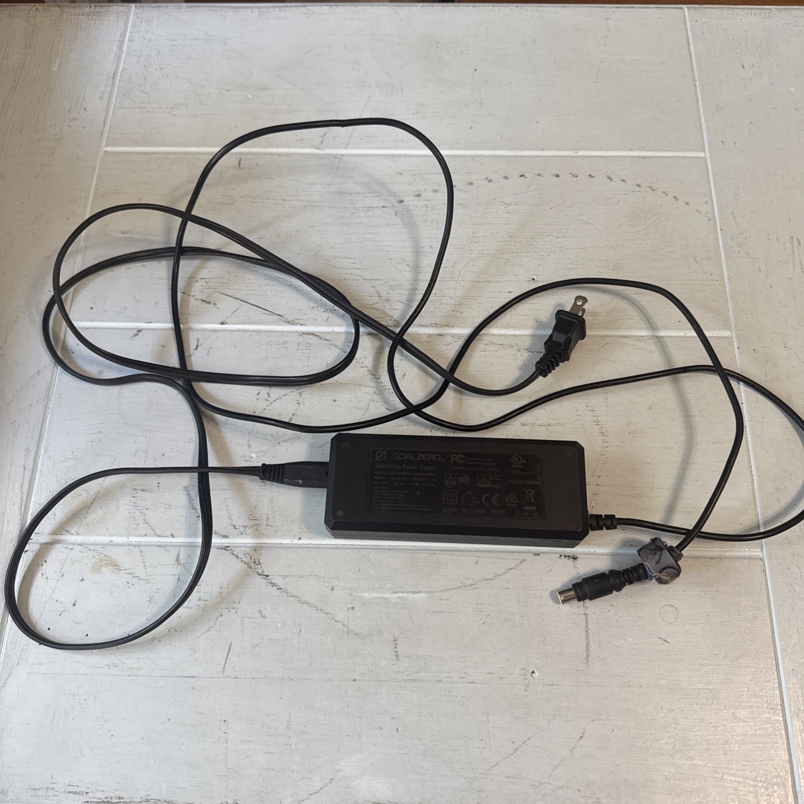 Original Goal Zero AK100WG-1600500W2 16V 5A Power Supply AC Adapter Charger