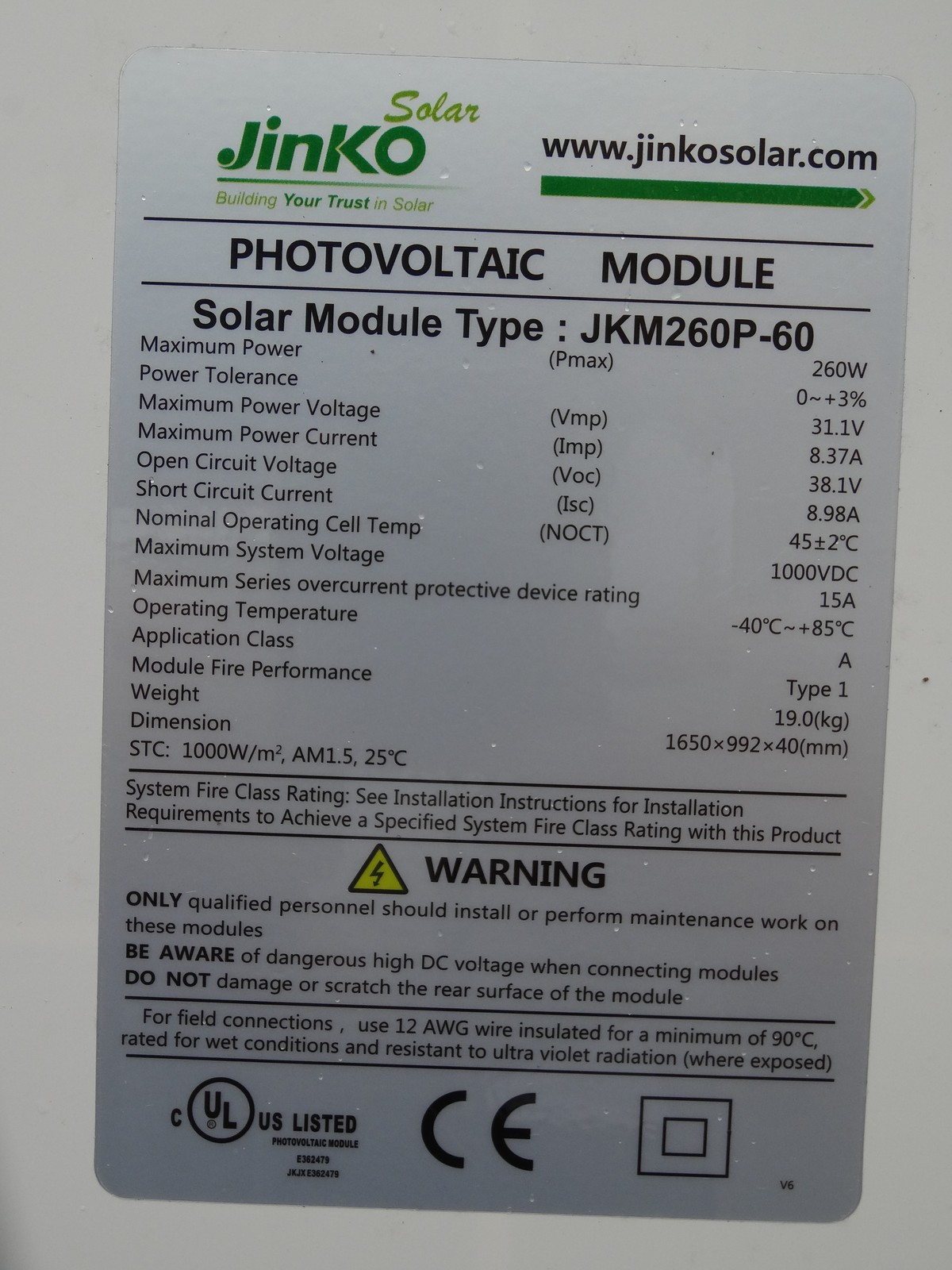 Jinko Solar JKM260P-60 260 Watt 260W 31.1V 8.37A 65″ x 39.10″ Poly Solar Panels