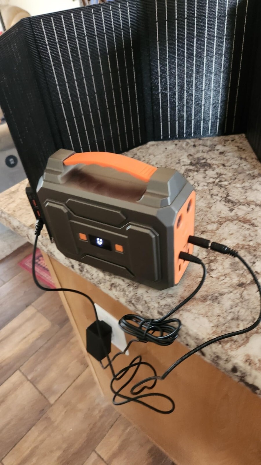 Power Station with 40W Solar Panel, 200W Peak/100W Rated Solar Powered Generator