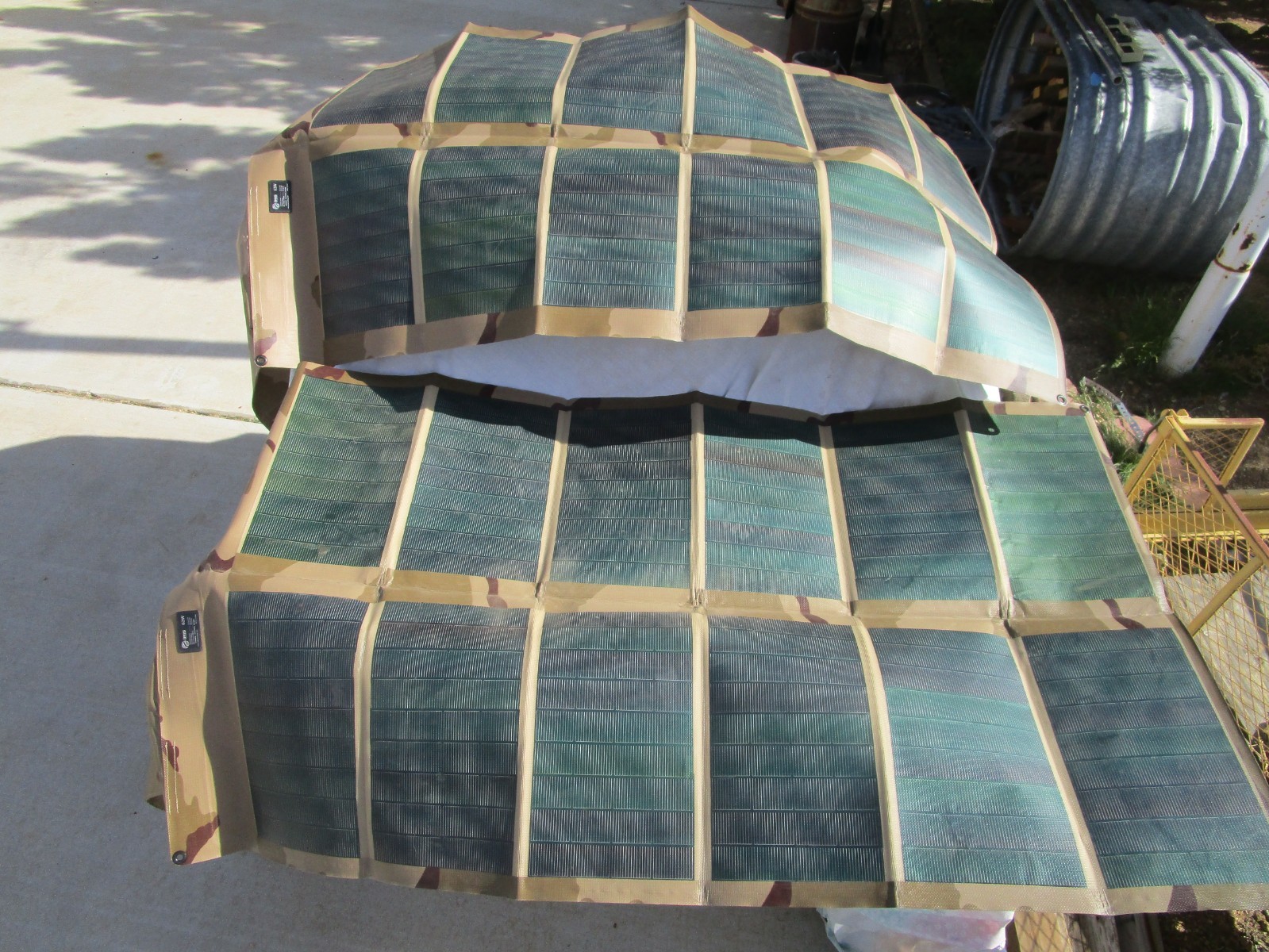 Lot of 2 – Iris Technology P3 Port Folding Solar Panel Charger Military 60W 12V