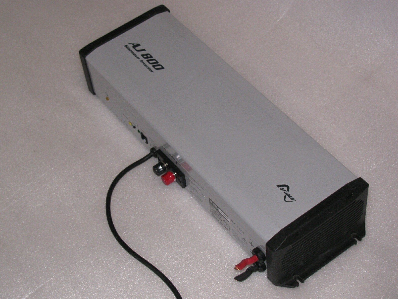 Swiss made Studer AJ800 AJ801S 800W sinewave inverter + 25A solar charger tested