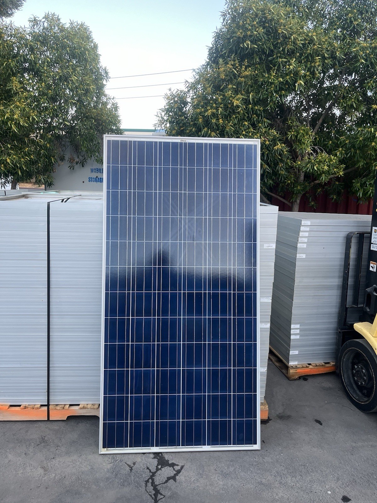 Solar Panels 300w Renesola with Sticker *snail Trails. Great solar Panel