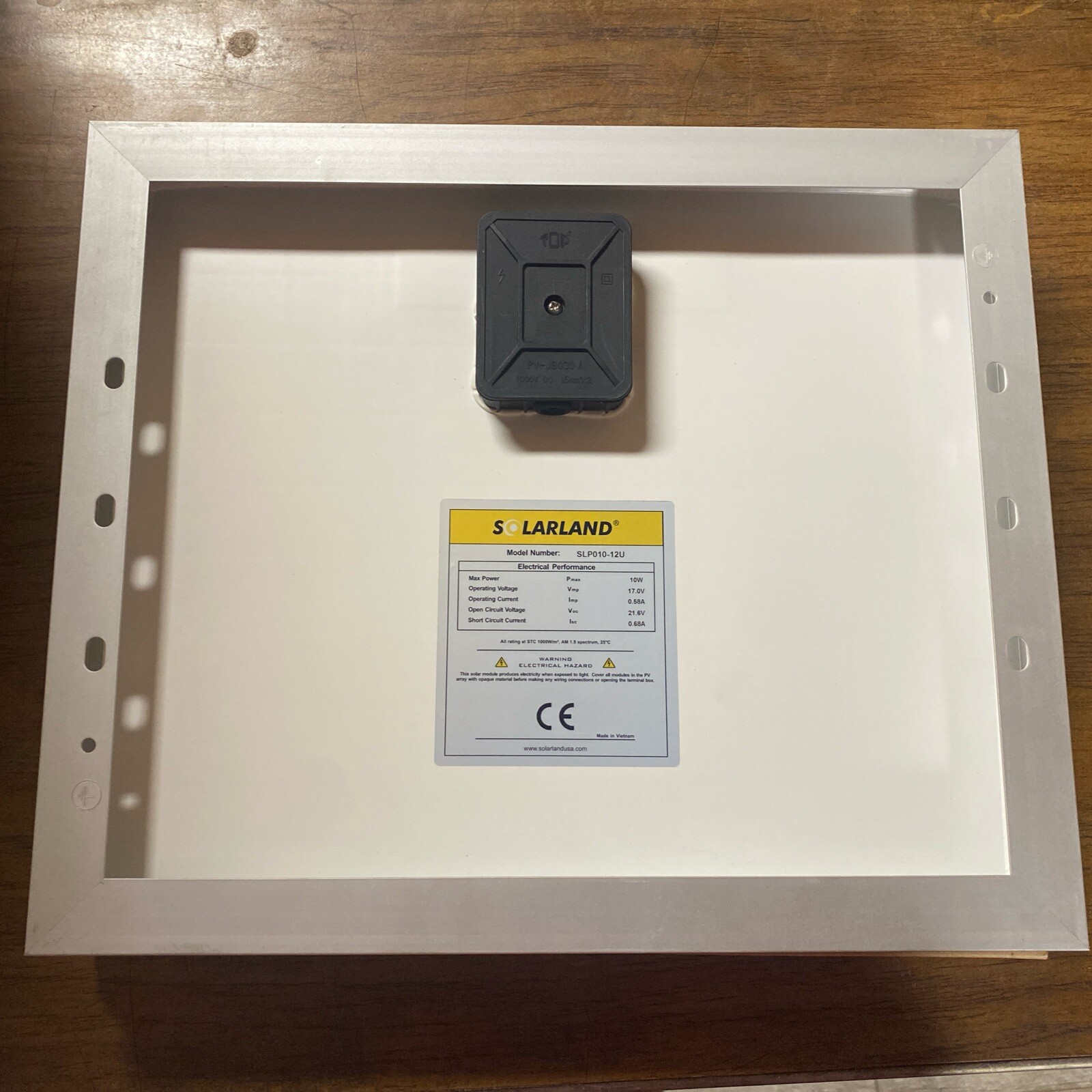Solarland 10 Watt 12 Volt DC SLP010-12U Solar Panel PV Module- New In Box