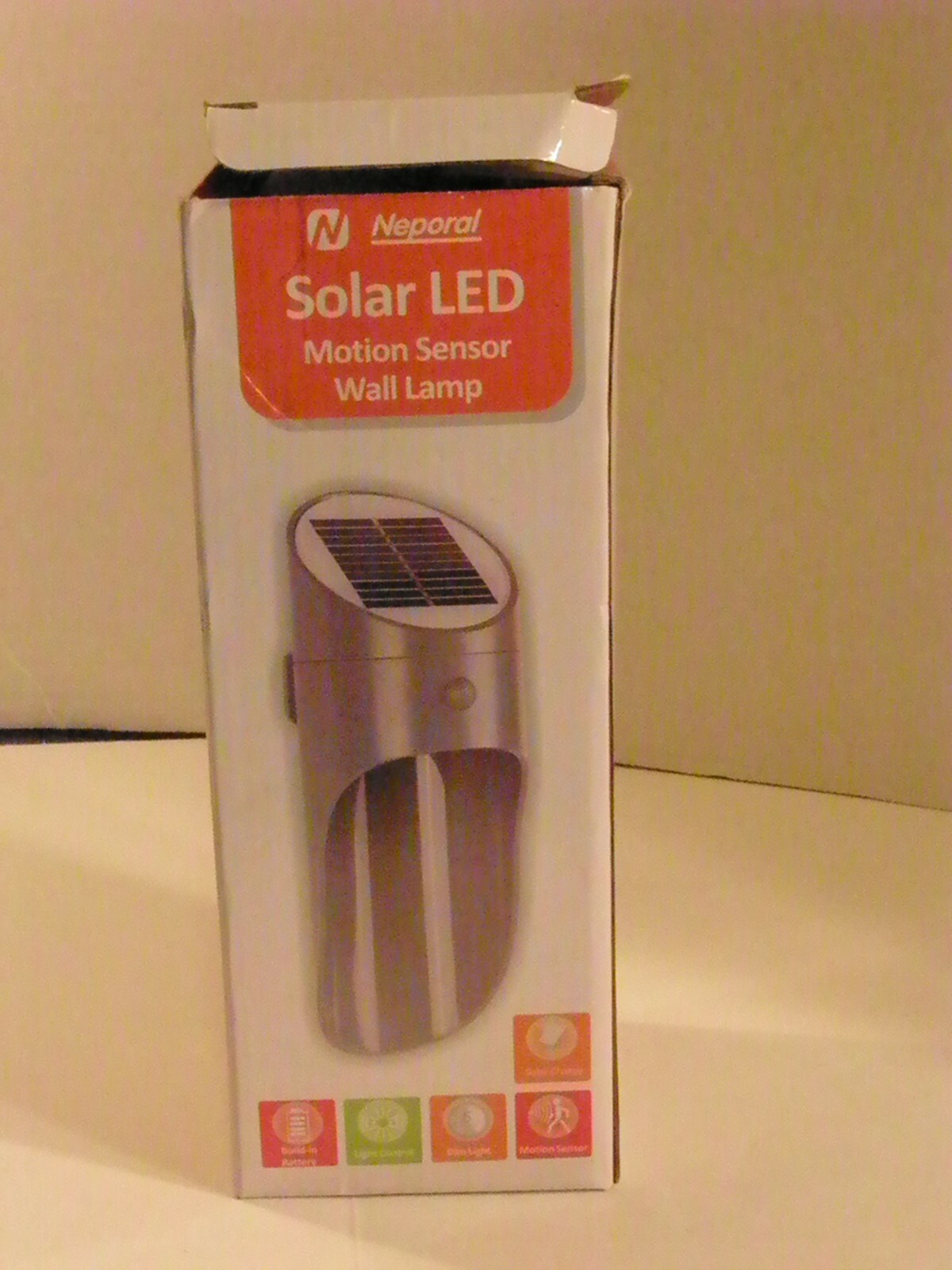 NEPORAL solar LED motion sensor wall lamp NEW never used